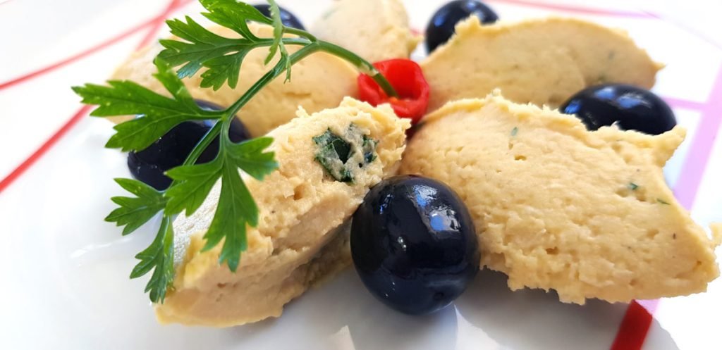 aperitivo bolinhos grao-de-bico